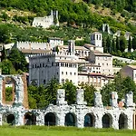 Apartment La Signora Dei Fiori