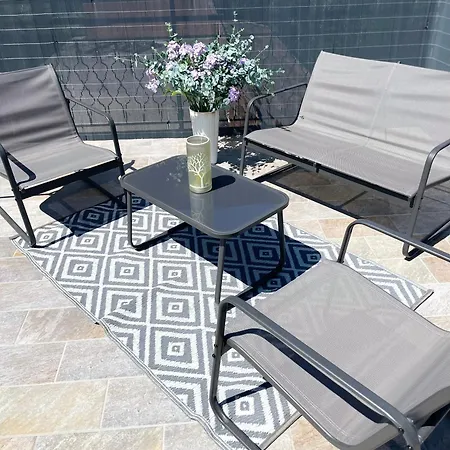 公寓 La Signora Dei Fiori 古比奥