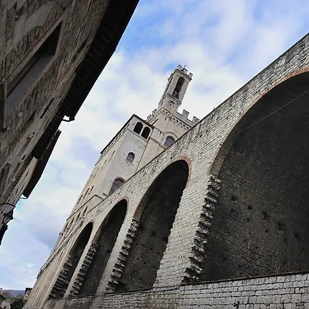 La Signora Dei Fiori Appartement Gubbio