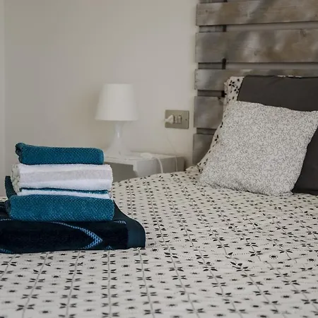 La Signora Dei Fiori Apartment *