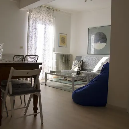 아파트 La Signora Dei Fiori